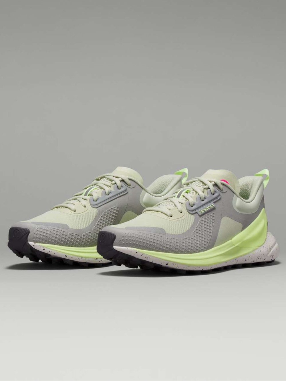 Lululemon Blissfeel Trail Womens Running Shoe
Dewy / Silver Drop / Faded Zap